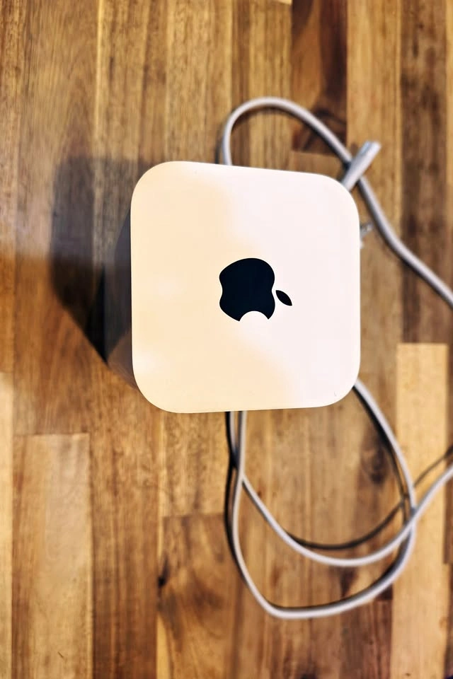 Apple AirPort Extreme 802.11ac 3TB Wi-Fi Base Station