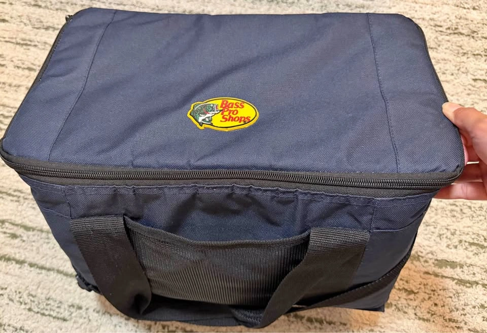 Bass Pro Shops Soft Cooler Bag