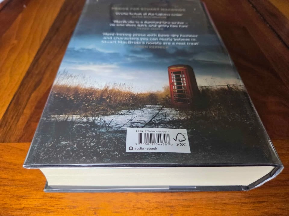 A Song For The Dying - Signed Stuart MacBride First Edition - photo 2