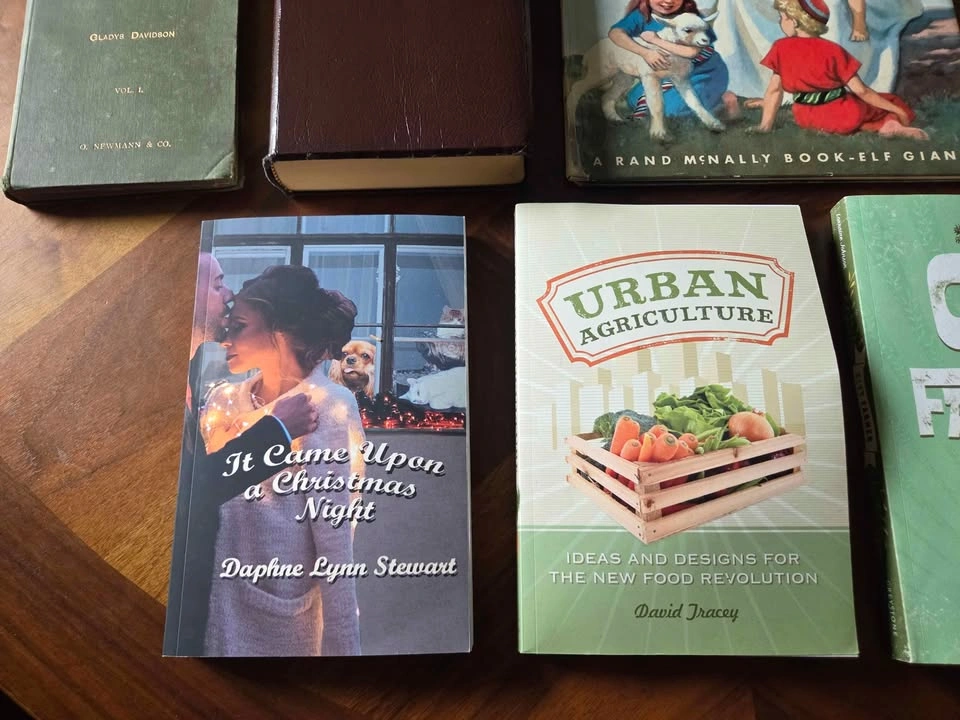 Book Sale! - Antique, Vintage, and New Books $6 - photo 5