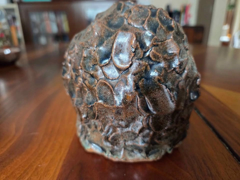 Freestanding Head Sculpture With Hand Engraved Initials On Base - photo 3