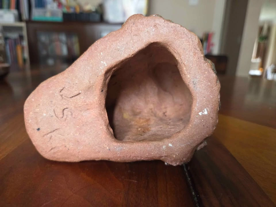 Freestanding Head Sculpture With Hand Engraved Initials On Base - photo 4