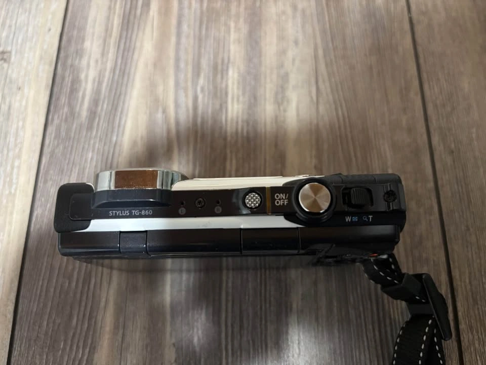 OLYMPUS STYLUS TOUGH TG-860 DIGITAL CAMERA - FLIP SCREEN - photo 5