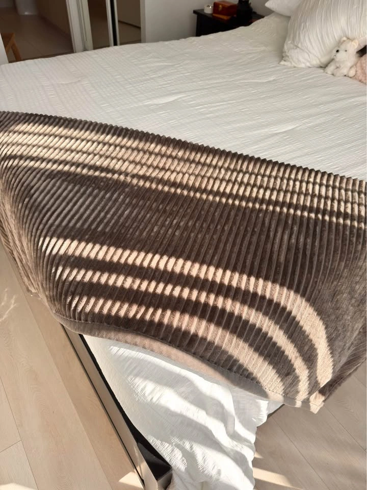 Throw Blanket Koolaburra by UGG Ribbed 48” x 70” - photo 2
