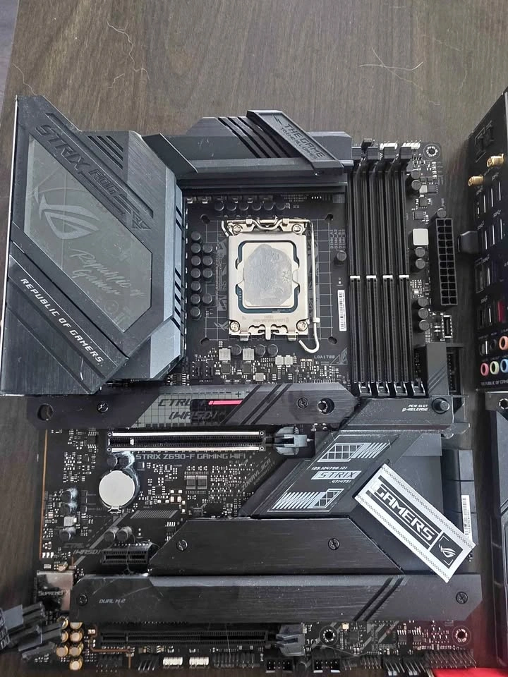 High end ROG PC parts