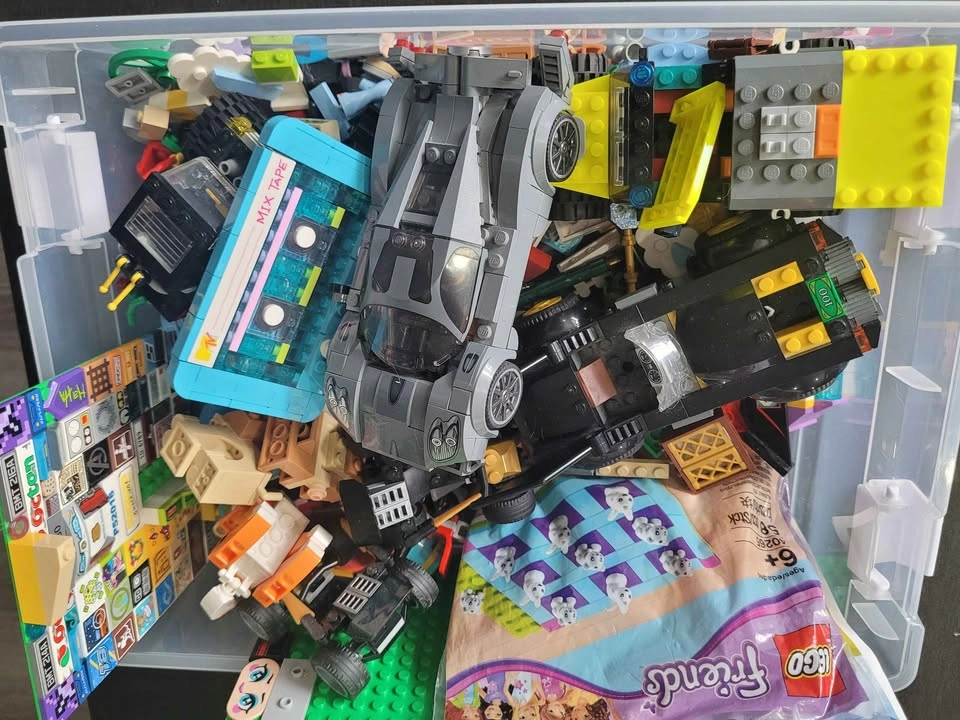 LEGO Pieces lot (Need picked up today) - photo 2
