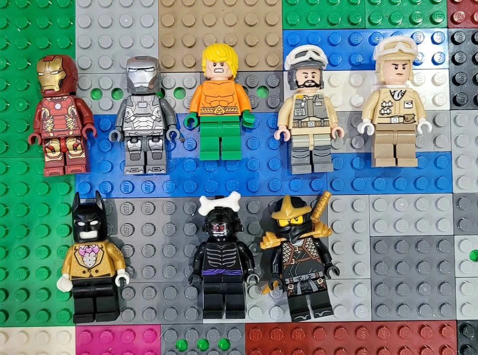 LEGO minifigure lot