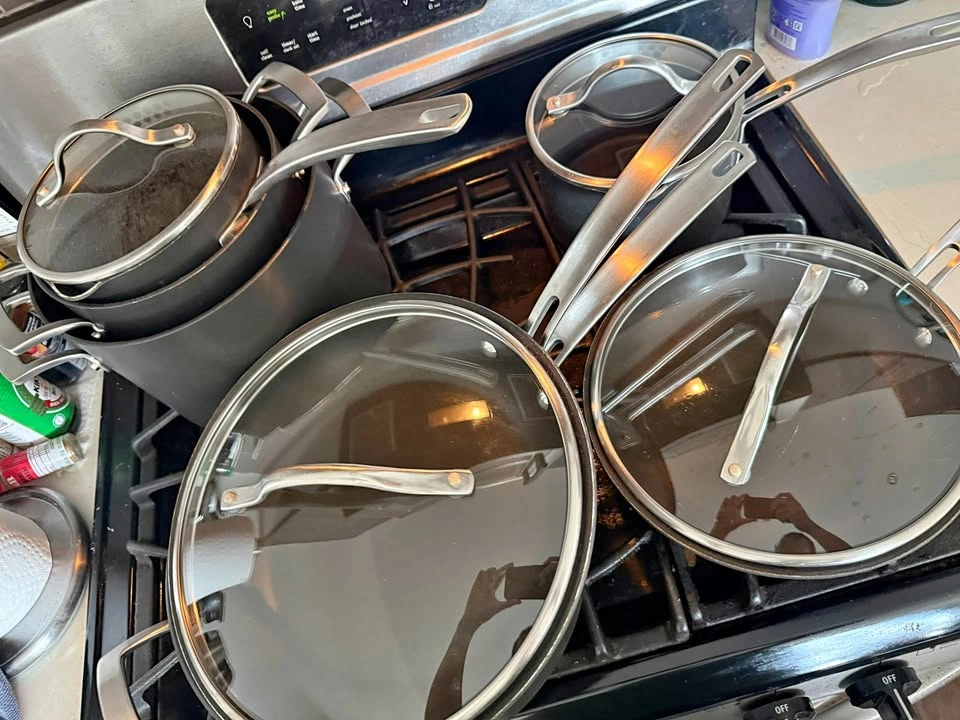 Kirkland Signature 12-Piece Non-Stick Cookware Set