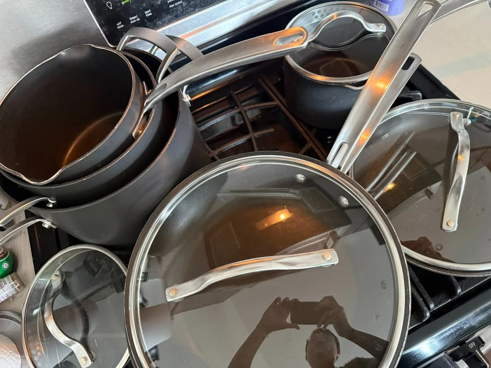 Kirkland Signature 12-Piece Non-Stick Cookware Set - photo 2
