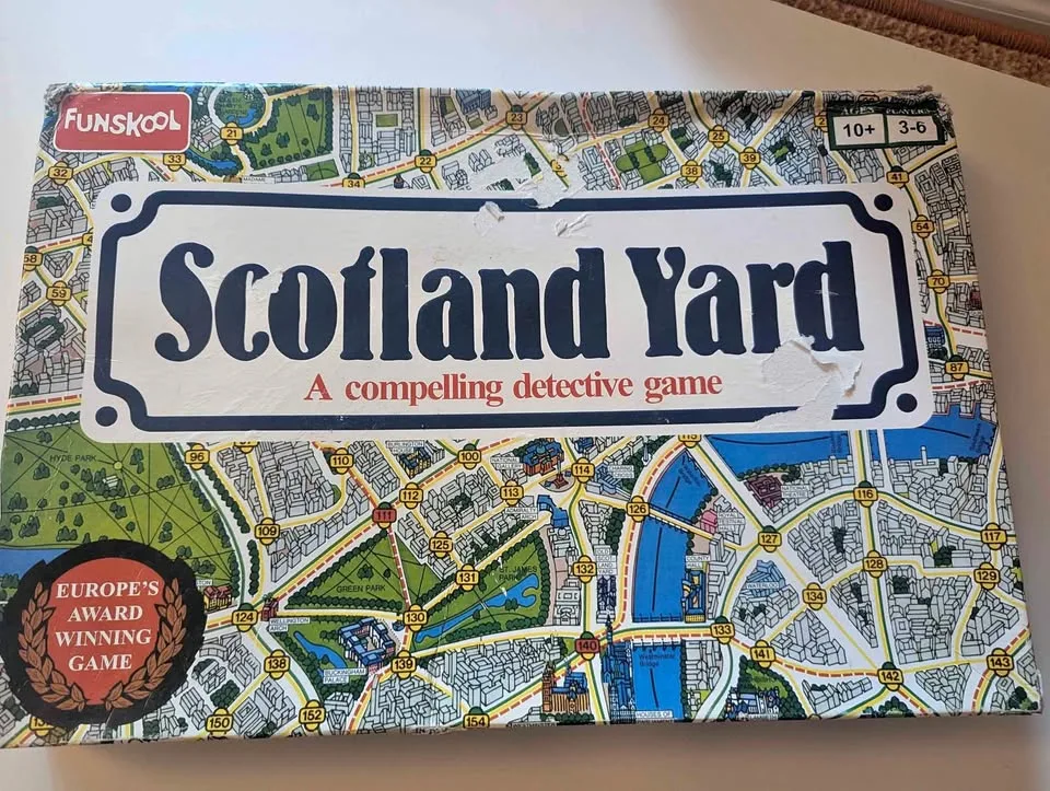 Scotland Yard Board Game