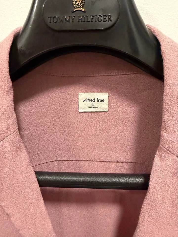 Aritzia Top - photo 2