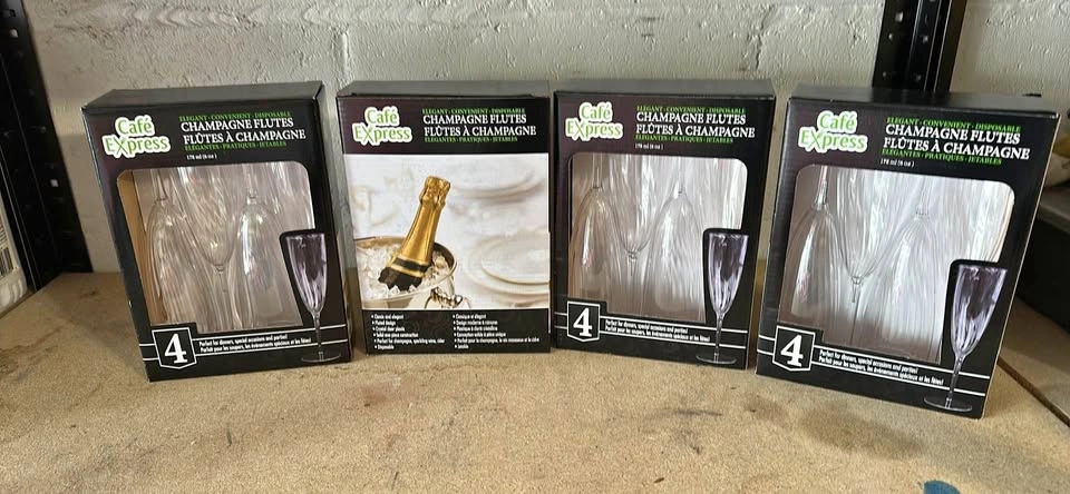 Café Express Champagne Flutes New - $5 for all 4 pkgs