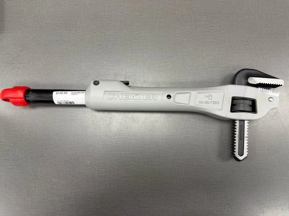 Milwaukee Tool Aluminum Cheater Adaptable Pipe Wrench - photo 2