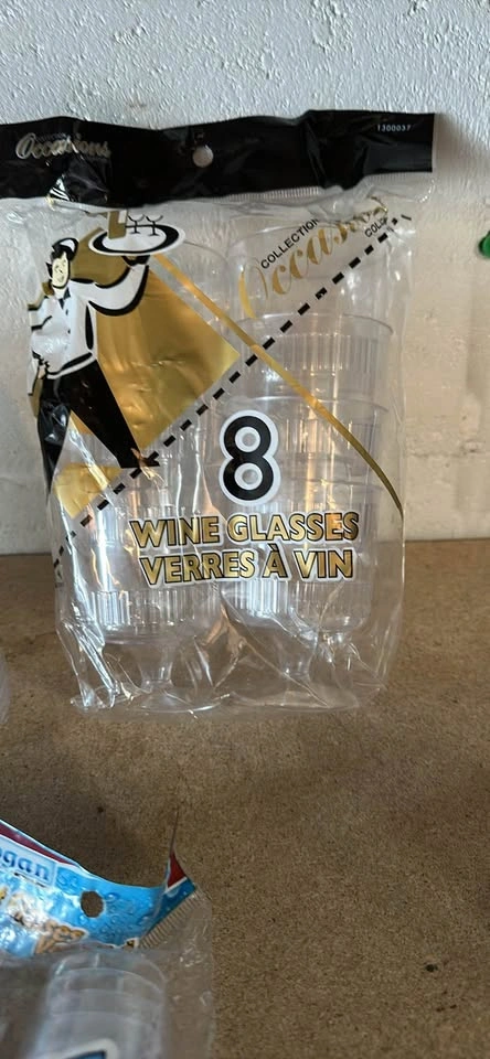 Shot Glasses, Café Express Tumblers, and Wine Glasses Bundle - photo 4