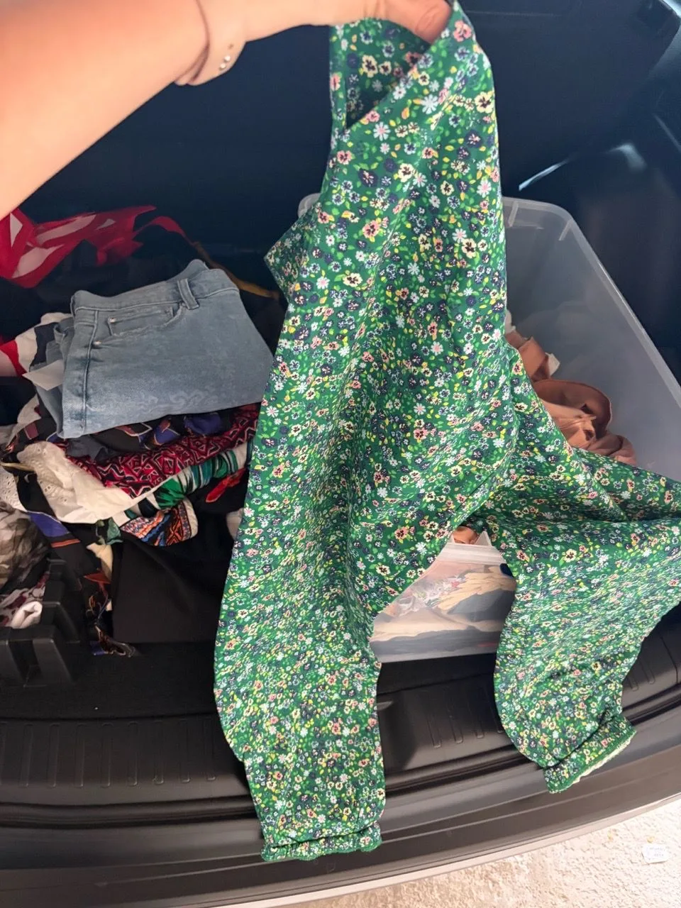 Zara Floral Print pants Size M - photo 4