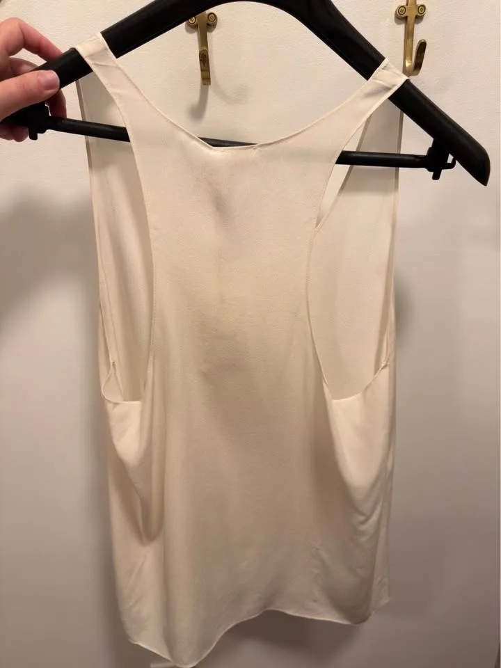 Aritzia camisole NWT - photo 2