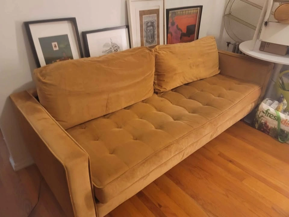 Couch for sale - photo 2
