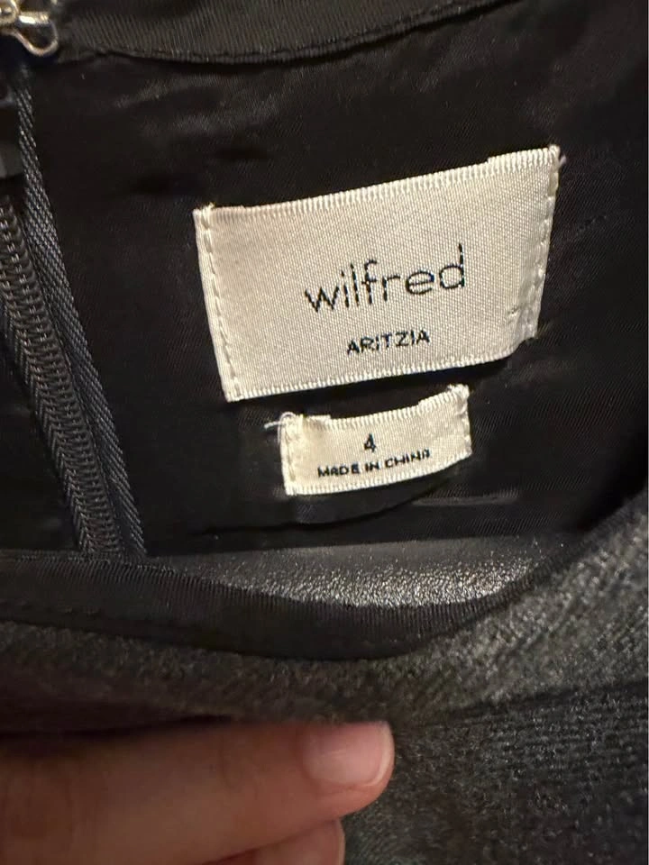 Aritzia Fiona Dress Size 4 - photo 3