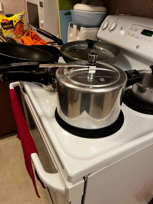Hawkins Classic Pressure Cooker - photo 3