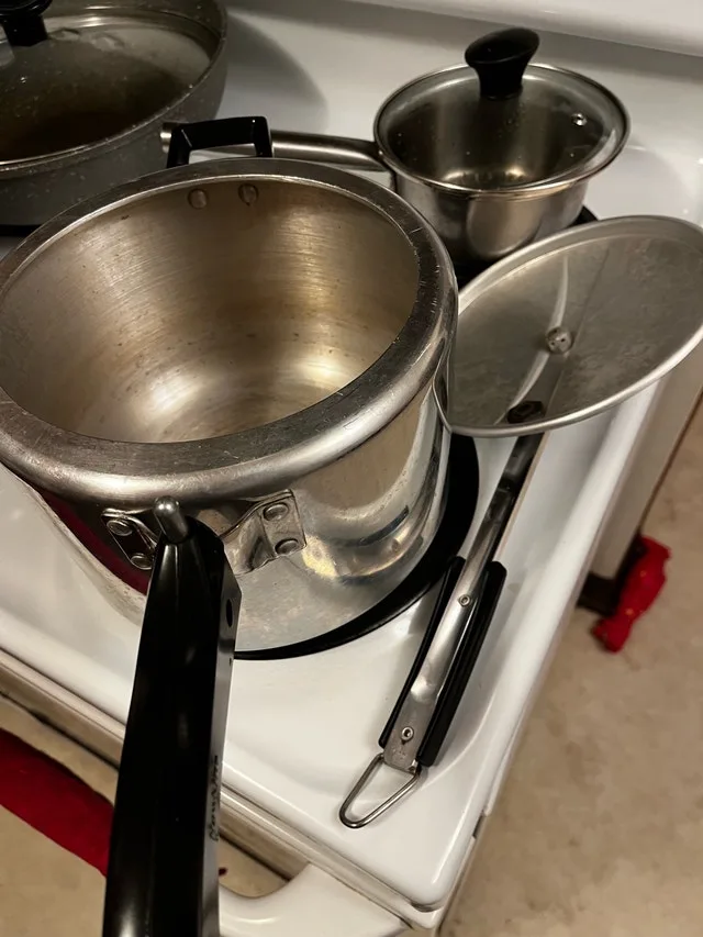 Hawkins Classic Pressure Cooker - photo 4