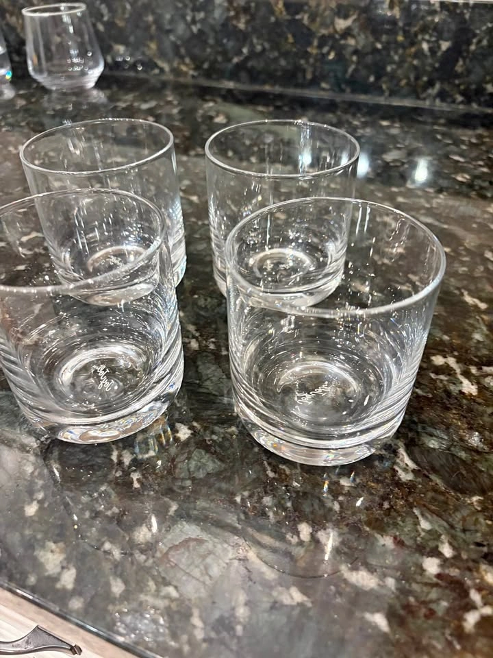 10 oz glass tumblers