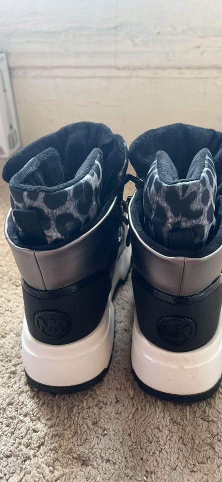 Michael Kors Cassia Leopard Booties - Size 6 - photo 2