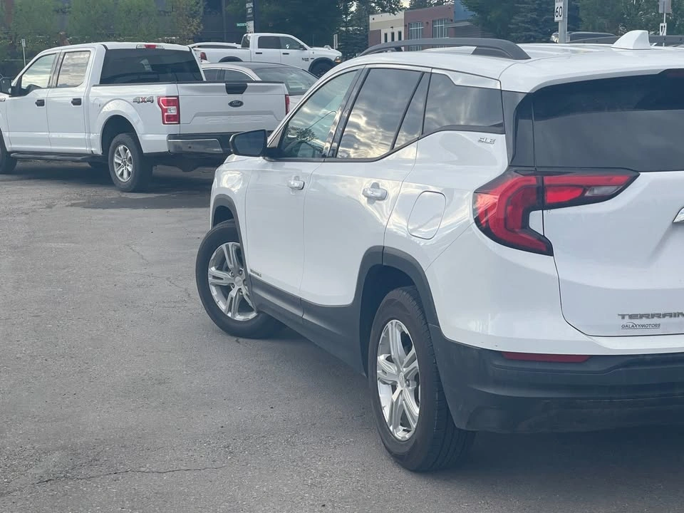 2020 GMC Terrain - photo 2