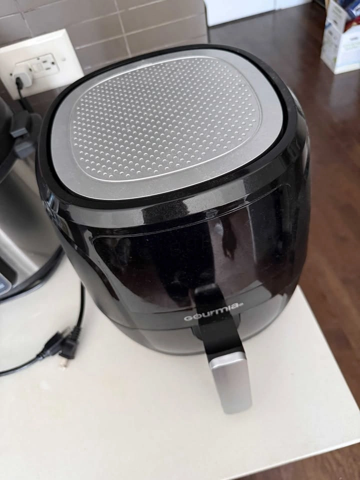 Gourmia Air Fryer GAF486 - 4 Qt Basket, 12 Presets, Black - photo 2