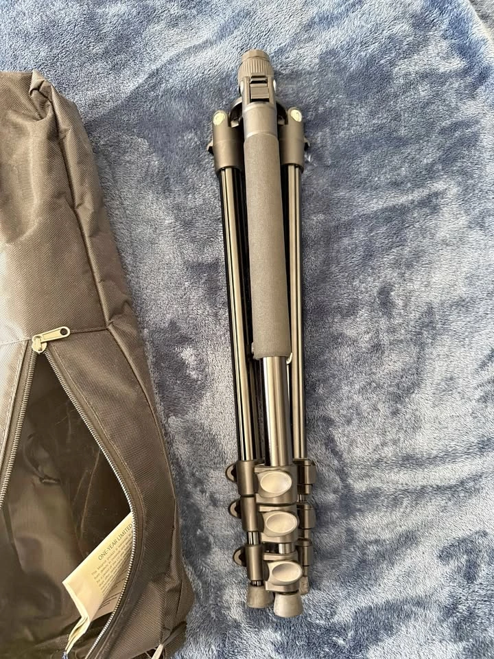 Magnus TR-13 Travel Tripod with Dual-Action Ball Head