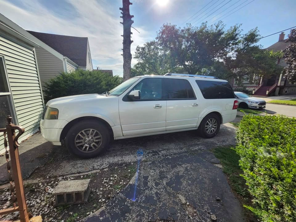 2012 Ford Expedition EL · XL Sport Utility 4D - photo 3