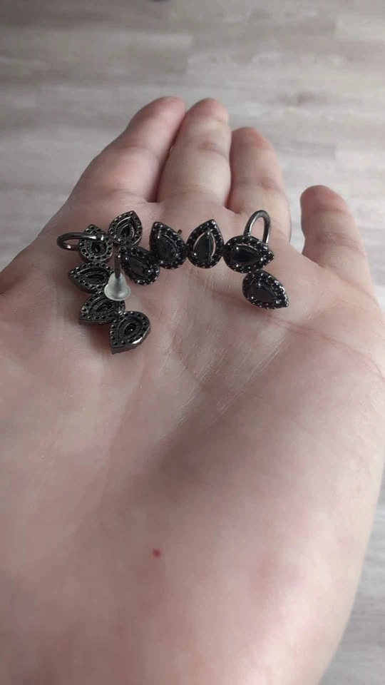 Set of 2 Pairs of Ear Climber Earrings - photo 3