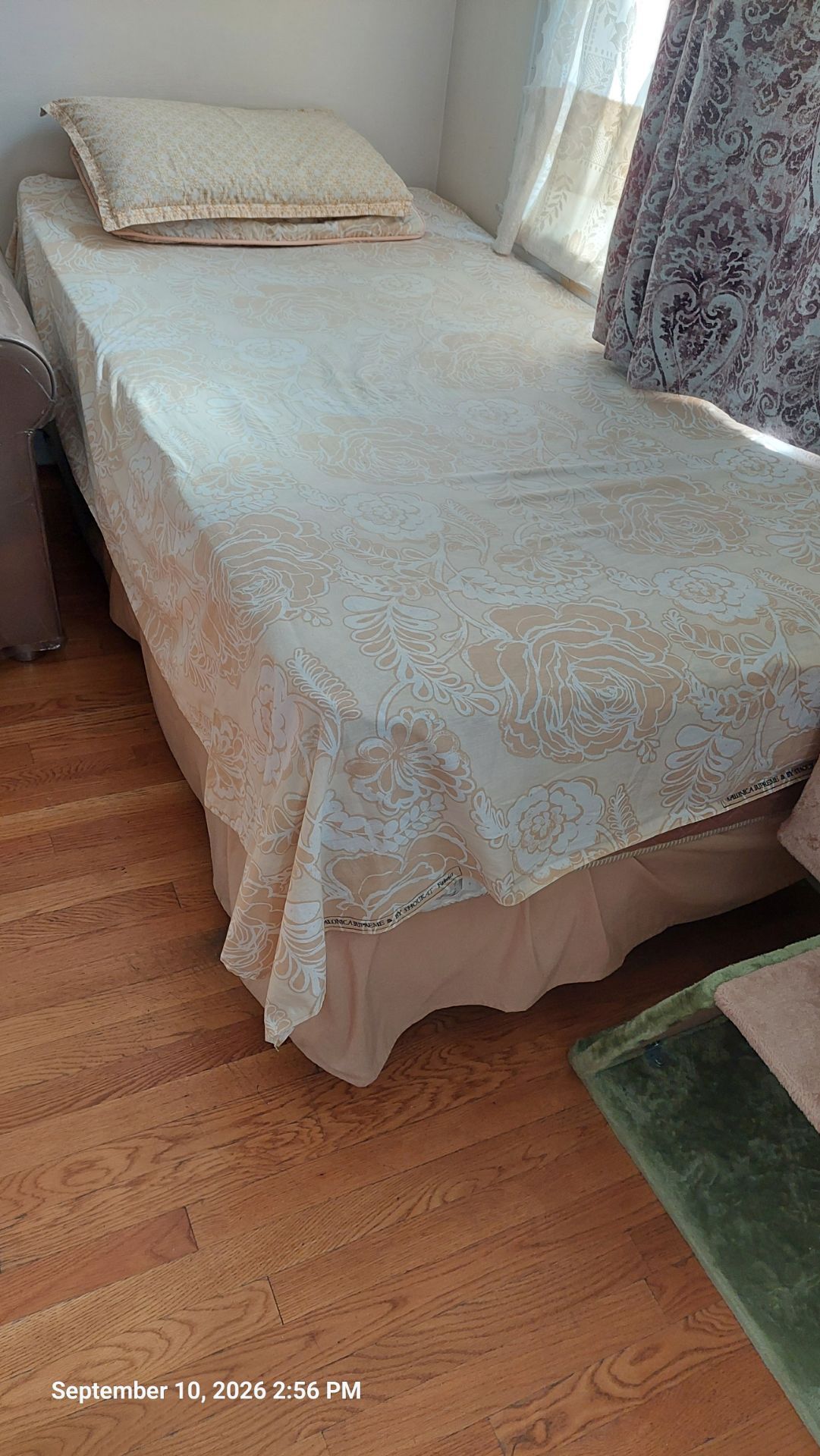 Twin Bed with Mattress and Box Spring