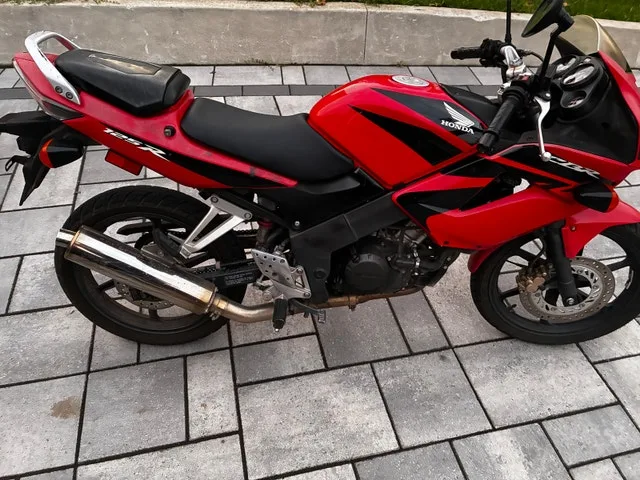 2007 CBR125R - photo 3