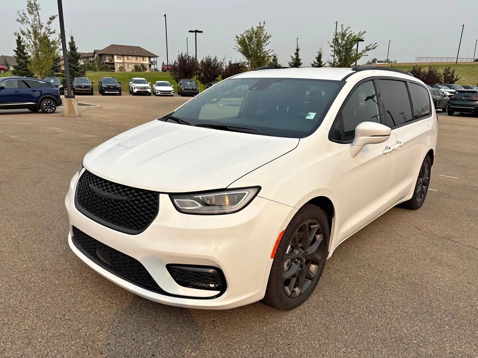 2022 Chrysler Pacifica