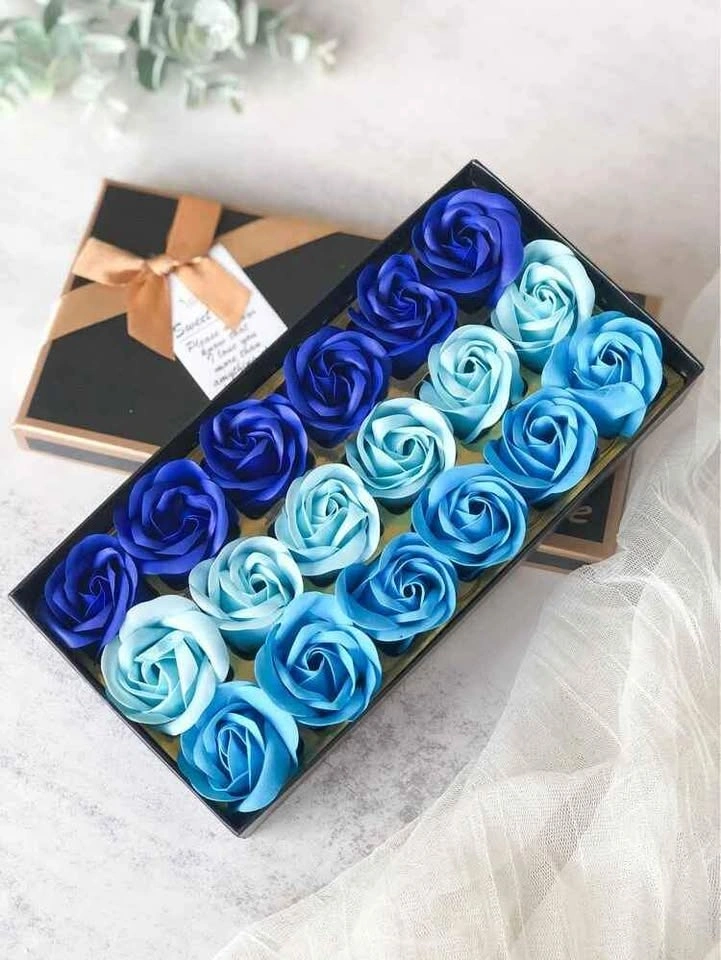 Beautiful Soap Rose Flower Box – 18 Piece Gift Set - photo 2