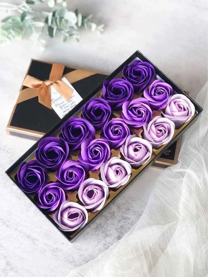 Beautiful Soap Rose Flower Box – 18 Piece Gift Set - photo 4