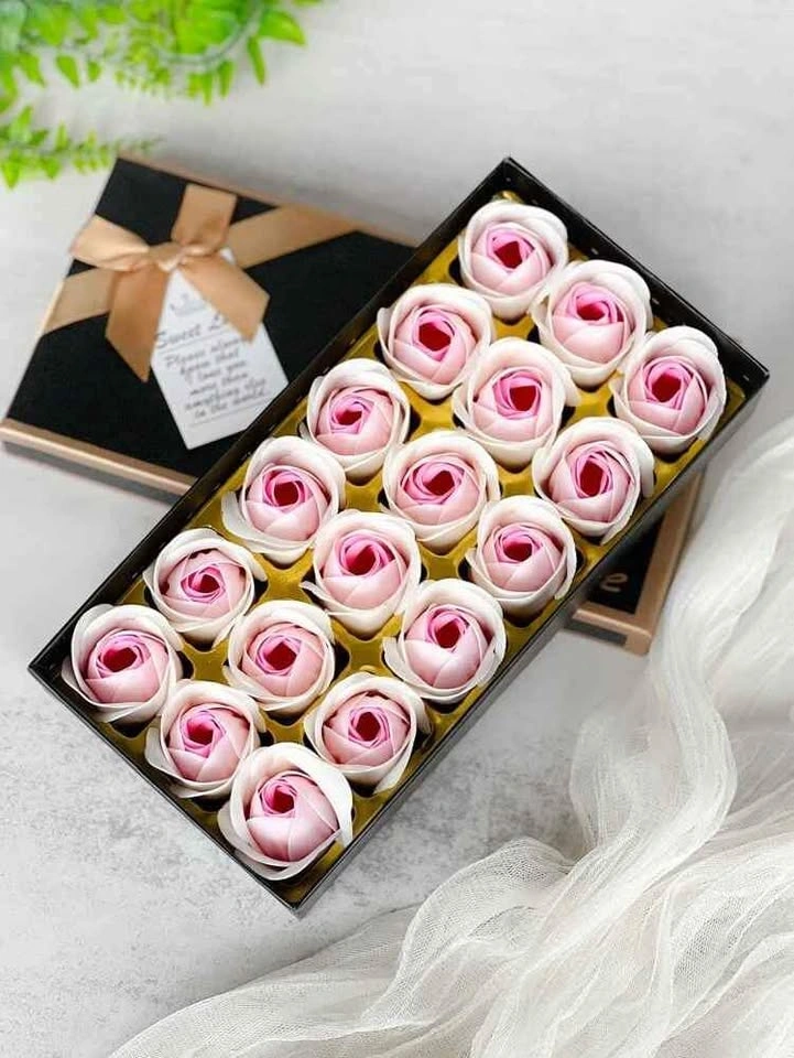 Beautiful Soap Rose Flower Box – 18 Piece Gift Set - photo 5