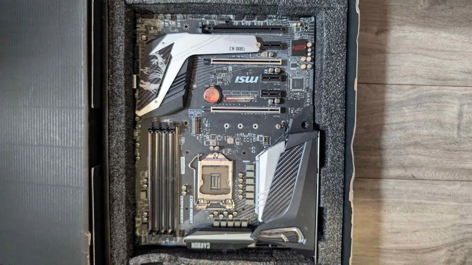 Z390 AORUS MASTER - photo 2