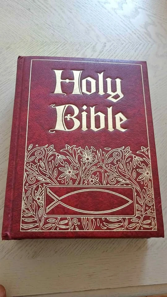 Riverside Master Family Edition Holy Bible