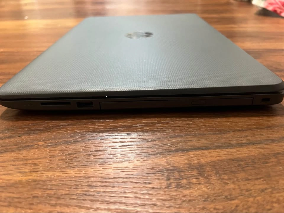 Hp Pavillion laptop core i3 8gb ram 256gb ssd - photo 3