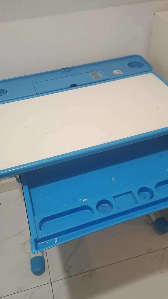 Adjustable Children's Desk and Chair Set - photo 4