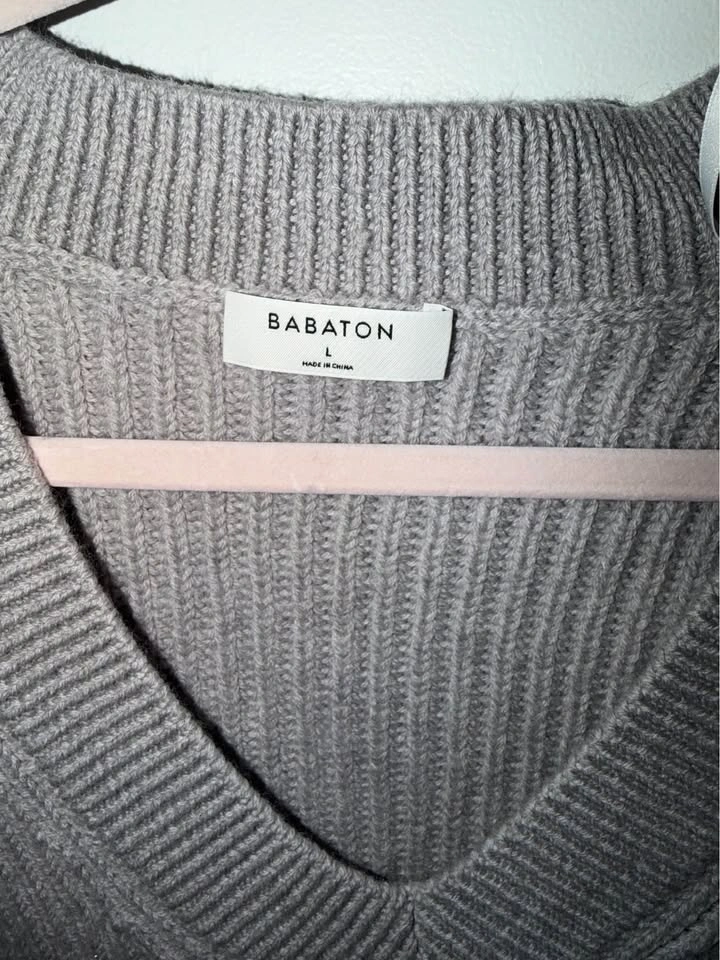 Babaton sweater - L - photo 3