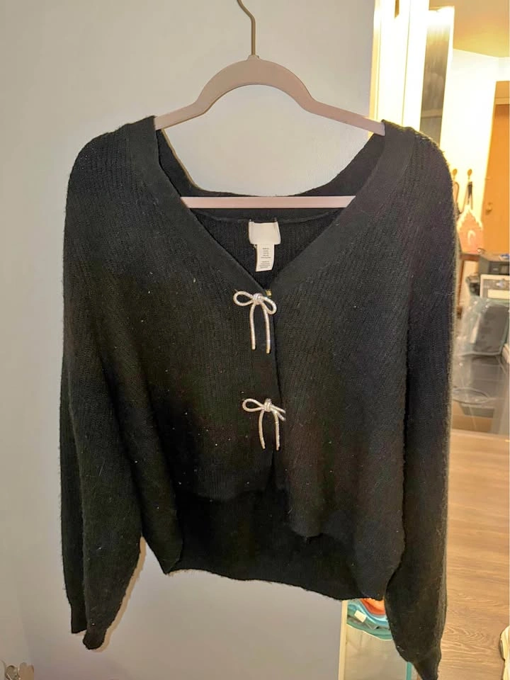 Black rhinestone bow cardigan - XL