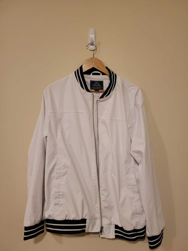 New Women's Outdoor Jacket White Bomber with Black Trim Size L