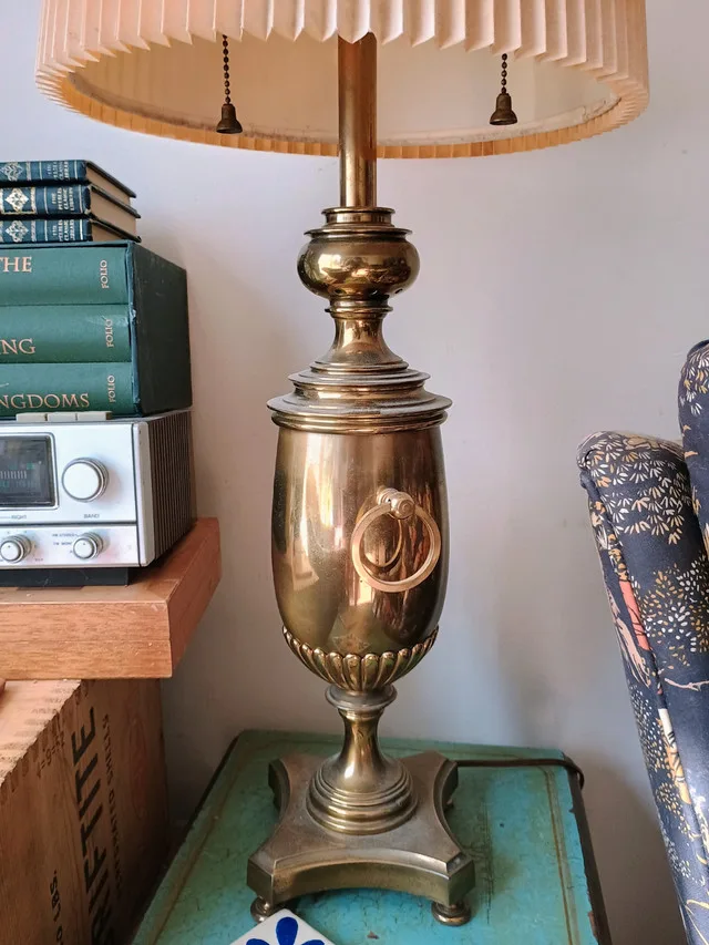 Large brass table lamp image indicator(2)