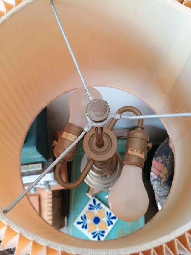 Large brass table lamp image indicator(3)