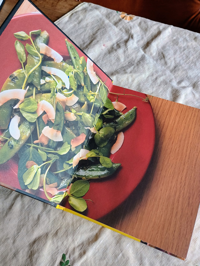 Moosewood vegetarian cookbook - photo 2