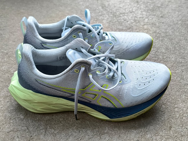 ASICS Novablast 4 Men's Shoes - photo 3