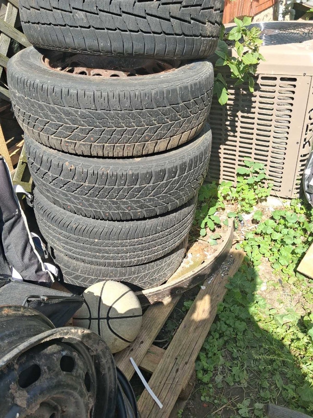 Goodyear Tires 215/60R16