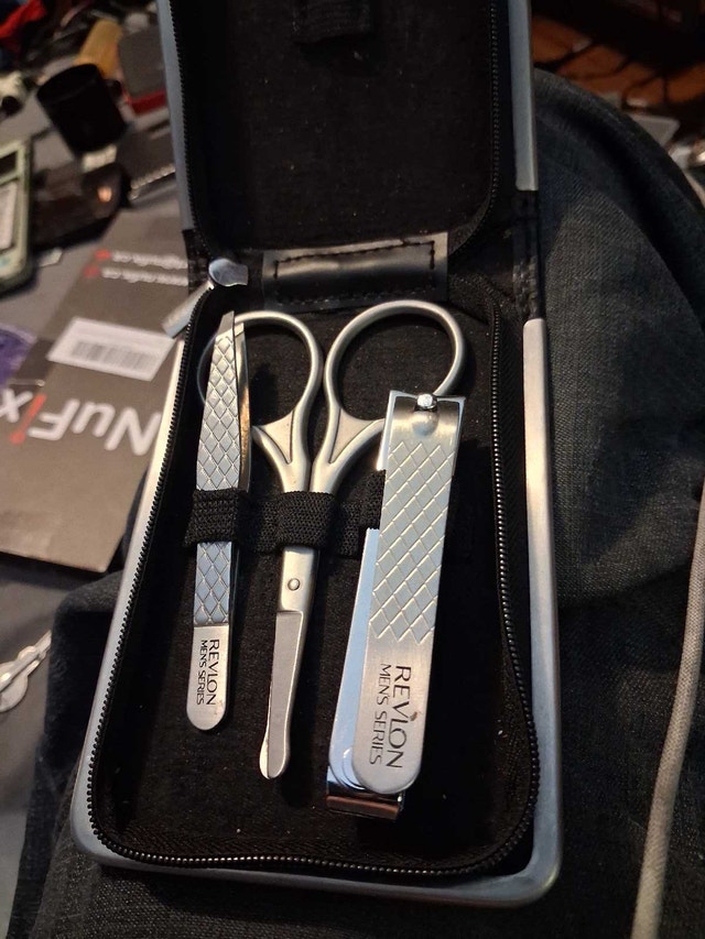 Revlon Mens Series Grooming Kit - photo 2